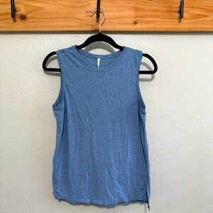 Lululemon blue tank top size 4